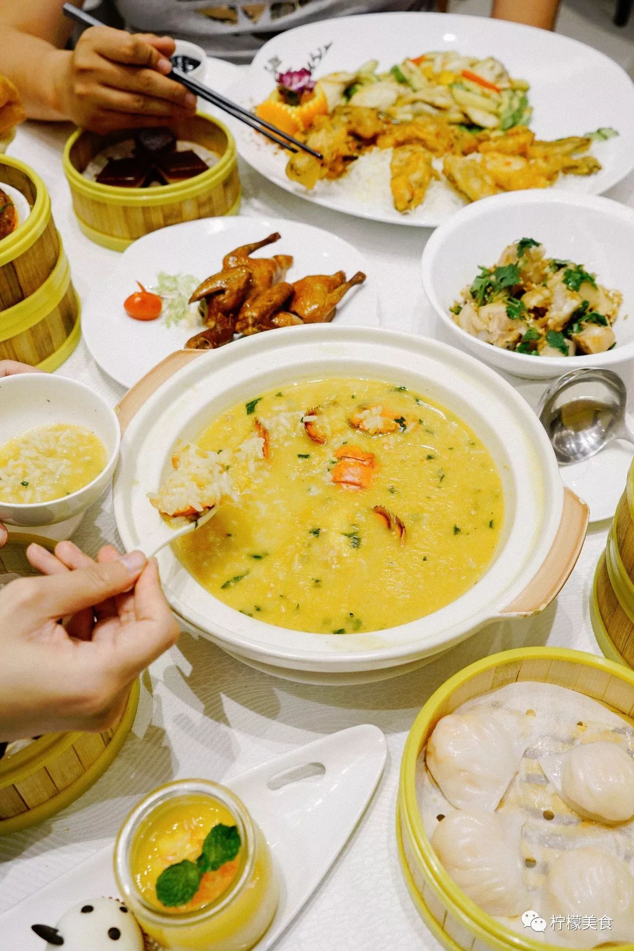 餐厅小包厢包厢设计_饭店包厢名字五个包厢_包厢的点心