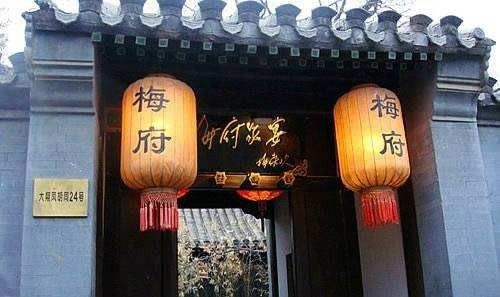 西餐厅穿什么比较合适_西餐厅穿着礼仪_米氏西餐厅穿搭